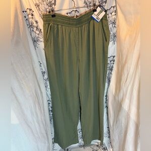 Briggs New York Olive Green Smocked Waist Pull-On Pants